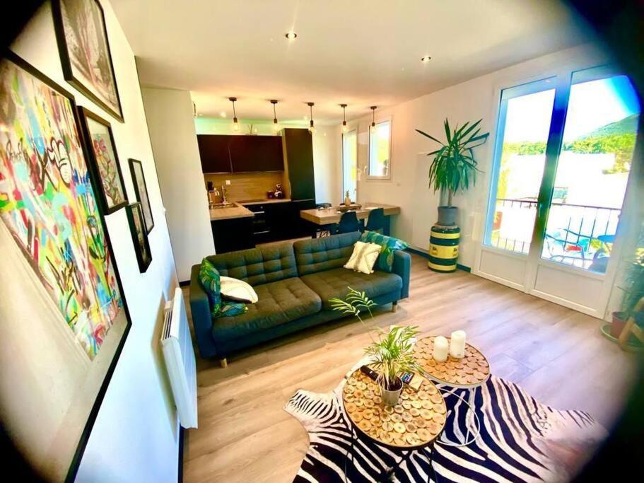 *Superbe Appartement Moderne* ลูร์ด ภายนอก รูปภาพ